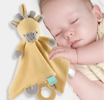 doudou girafe avec bébé endormi